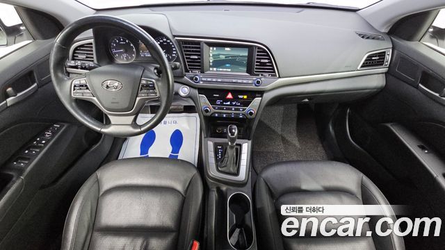 Hyundai AVANTE 2016 — photo 7