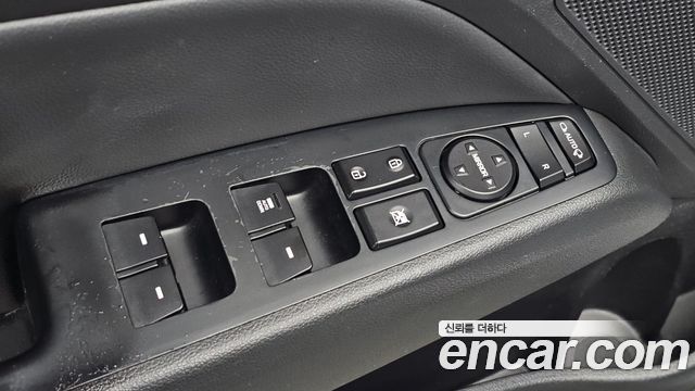 Hyundai AVANTE 2016 — photo 13