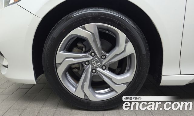 Honda Accord 2018 — photo 5