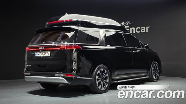 Kia Canival 2022 — photo 2