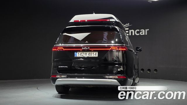 Kia Canival 2022 — photo 4