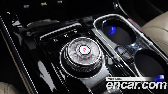 Kia Canival 2022 — photo 12