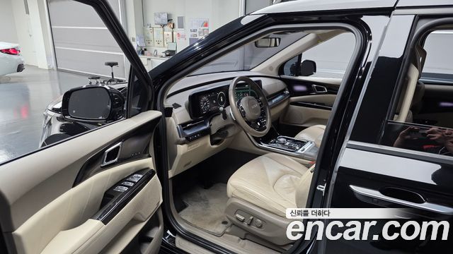 Kia Canival 2022 — photo 13
