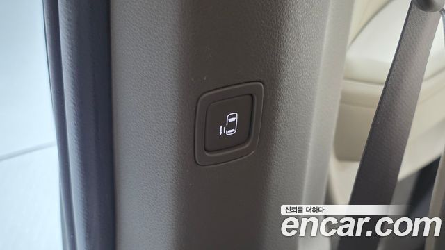 Kia Canival 2022 — photo 18