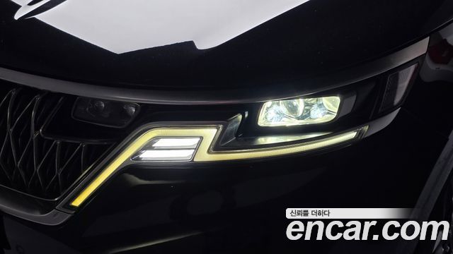 Kia Canival 2022 — photo 8