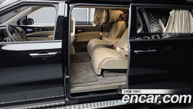 Kia Canival 2022 — photo 33