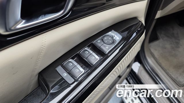 Kia Canival 2022 — photo 35