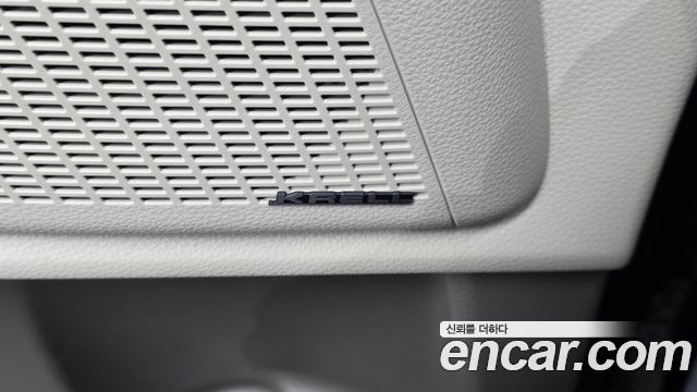 Kia Canival 2022 — photo 42