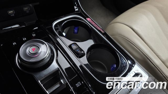 Kia Canival 2022 — photo 43