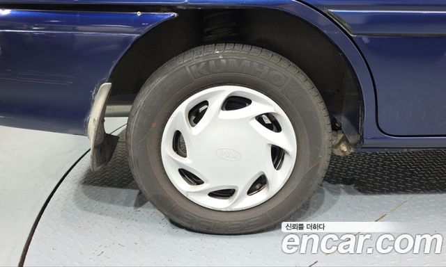 Kia Avella 1996 — photo 5