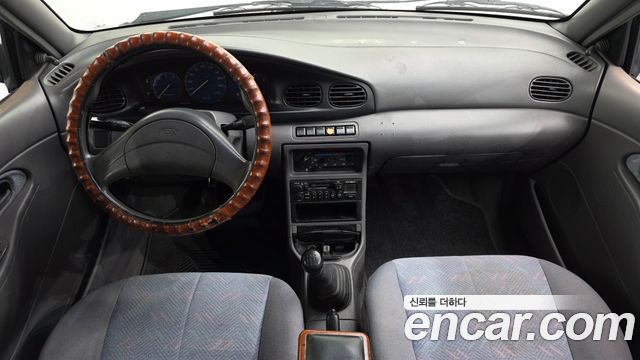 Kia Avella 1996 — photo 10