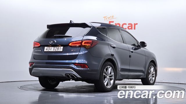 Hyundai Santafe 2016 — photo 2