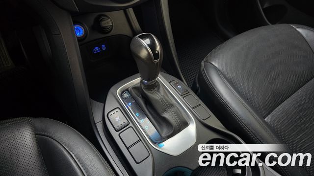 Hyundai Santafe 2016 — photo 9