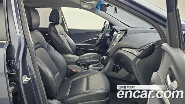 Hyundai Santafe 2016 — photo 11