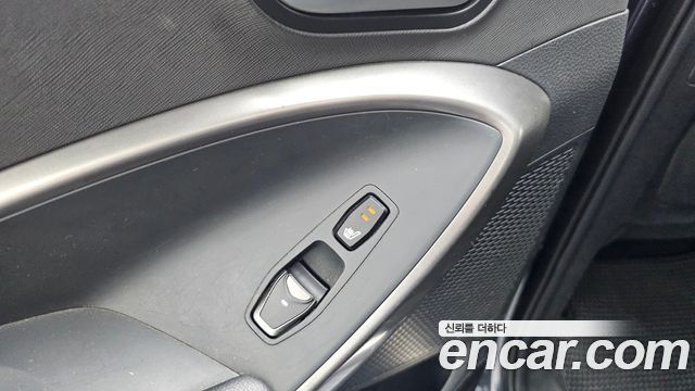 Hyundai Santafe 2016 — photo 18