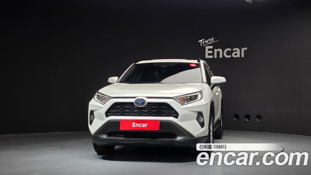 Toyota RAV4 2019 — photo 3