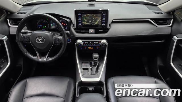 Toyota RAV4 2019 — photo 10