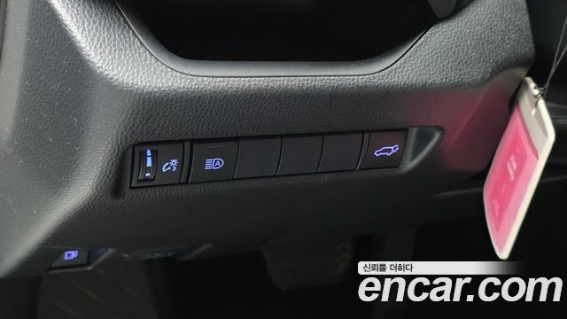 Toyota RAV4 2019 — photo 25