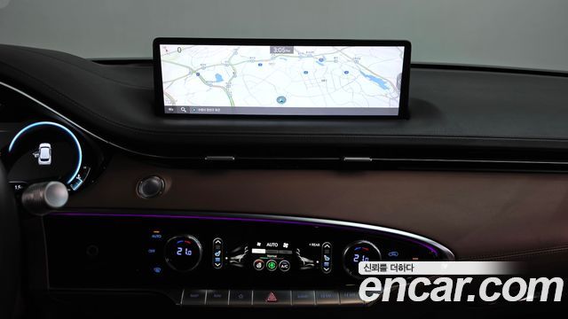 Genesis GV70 2021 — photo 18