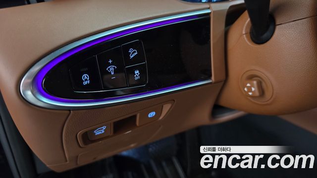 Genesis GV70 2021 — photo 26