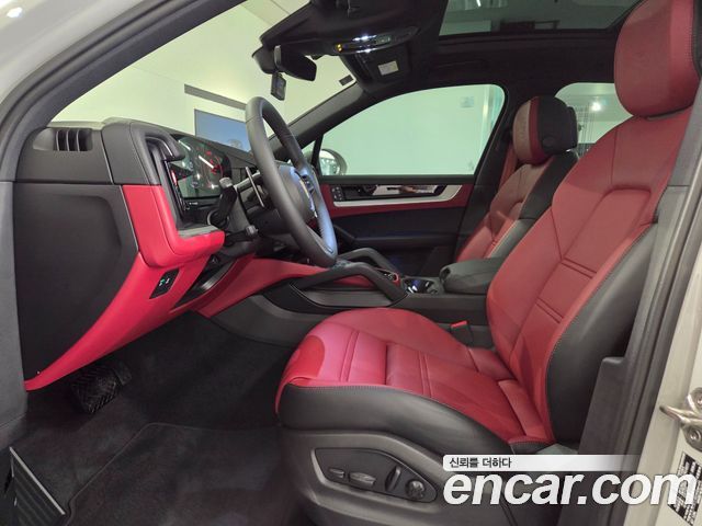 Porsche Cayenne 2026 — photo 7