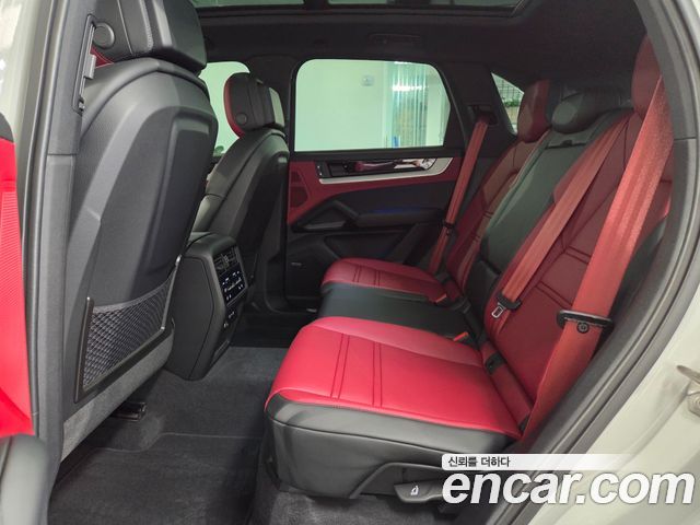 Porsche Cayenne 2026 — photo 11
