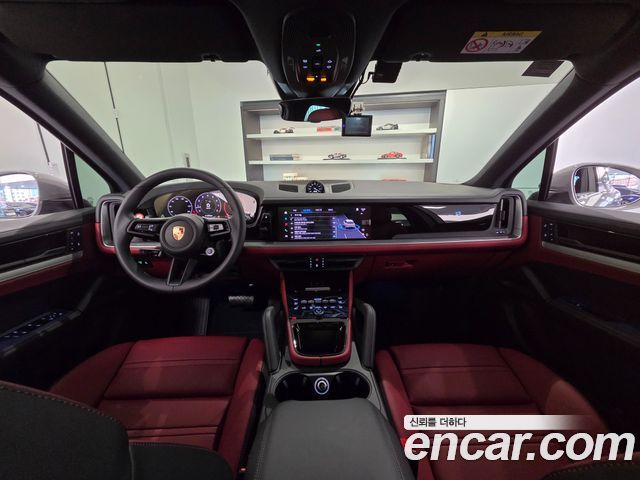 Porsche Cayenne 2026 — photo 17