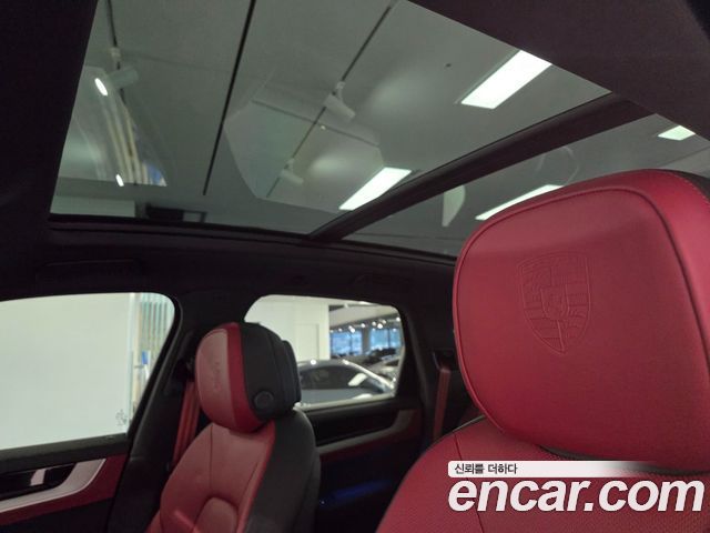 Porsche Cayenne 2026 — photo 19