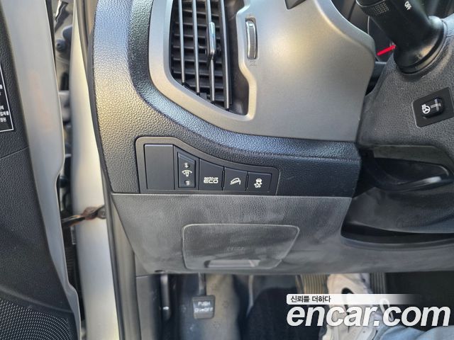 Kia Sportage 2012 — photo 16