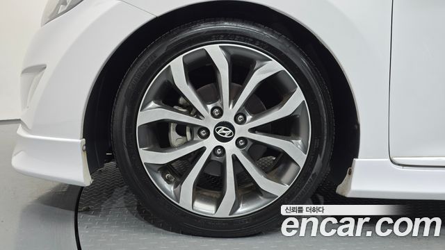 Hyundai AVANTE 2013 — photo 5