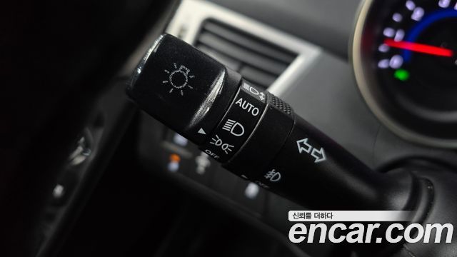 Hyundai AVANTE 2013 — photo 23