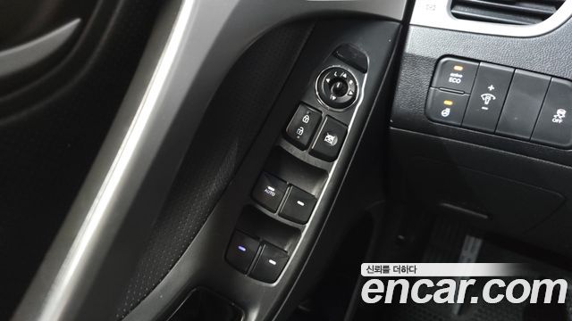 Hyundai AVANTE 2013 — photo 31