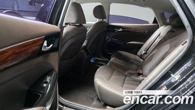 Kia K7 2016 — photo 12