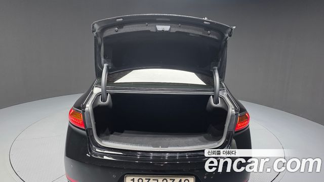 Kia K7 2016 — photo 18