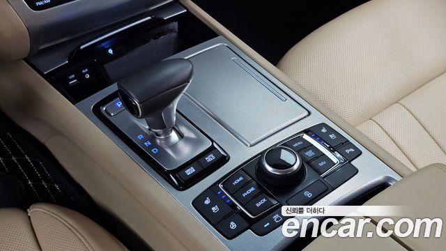 Genesis G80 2017 — photo 12