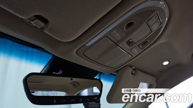Genesis G80 2017 — photo 23