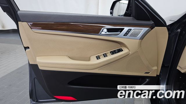 Genesis G80 2017 — photo 14