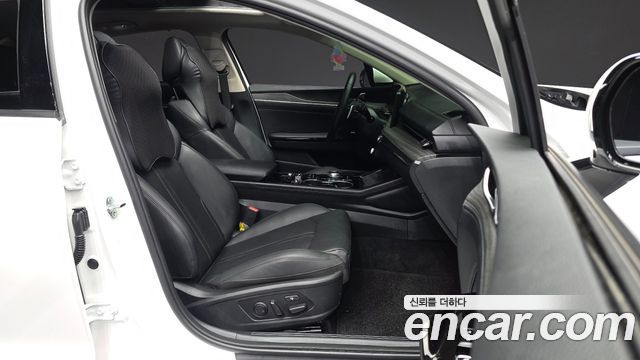 Kia K5 2024 — photo 11