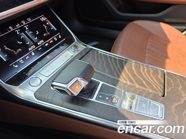 Audi A6 2020 — photo 19
