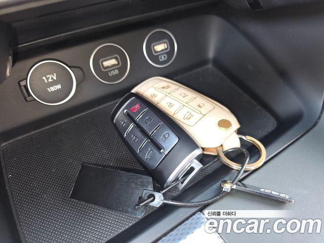 Genesis G70 2021 — photo 11