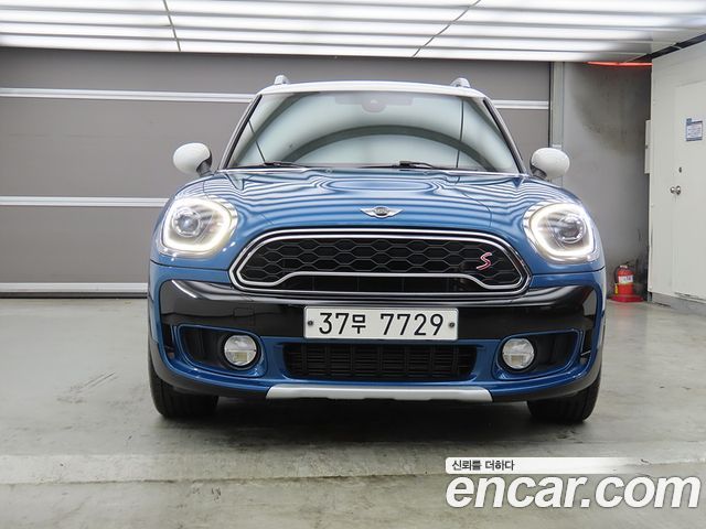Mini Countryman 2018 — photo 2