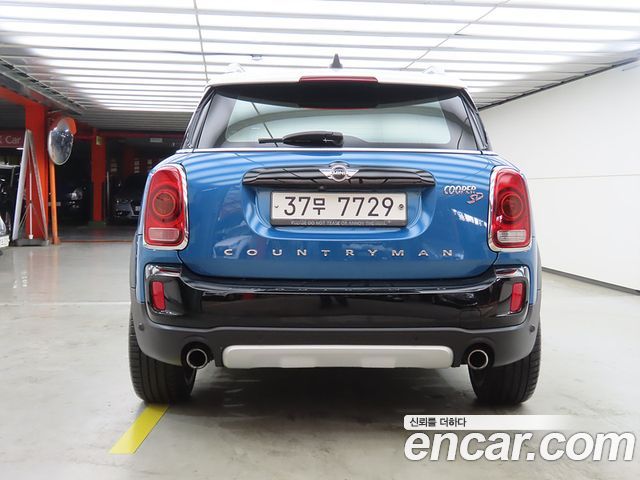 Mini Countryman 2018 — photo 3