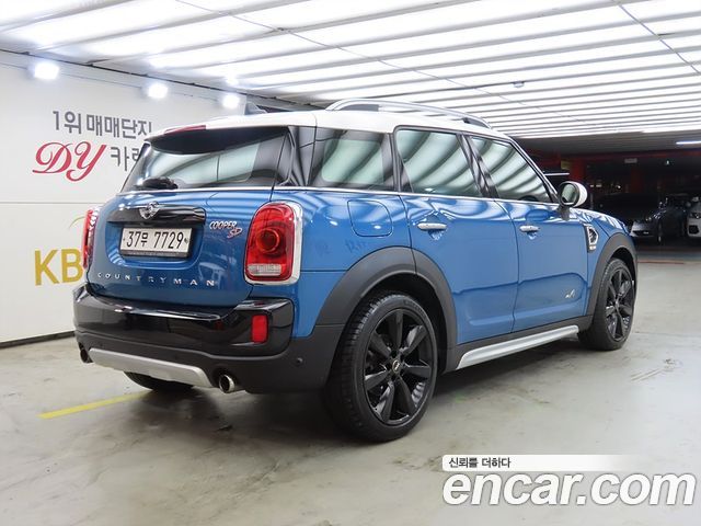 Mini Countryman 2018 — photo 4