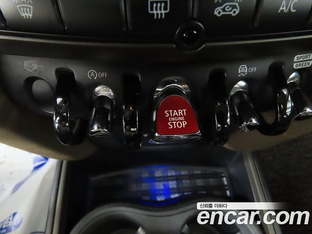 Mini Countryman 2018 — photo 11