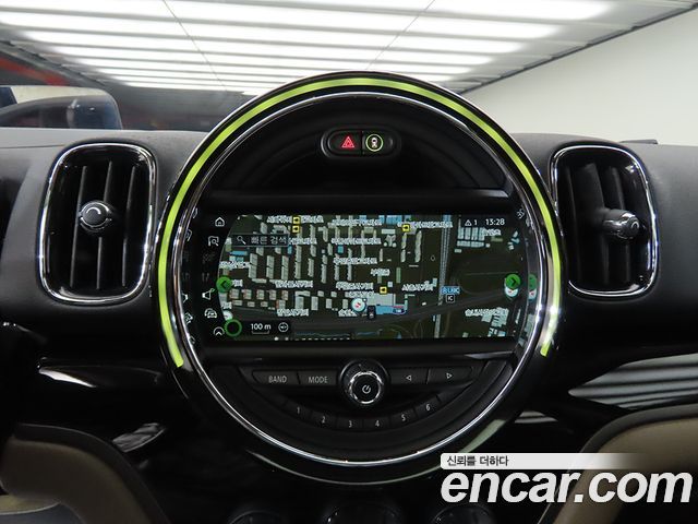 Mini Countryman 2018 — photo 14