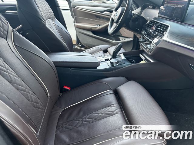 BMW 5-Series 2023 — photo 2