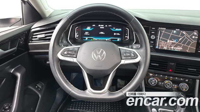 Volkswagen Jetta 2023 — photo 13