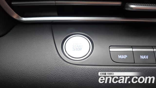 Hyundai AVANTE 2023 — photo 18