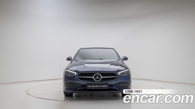 Mercedes-Benz C-Class 2025 — photo 3