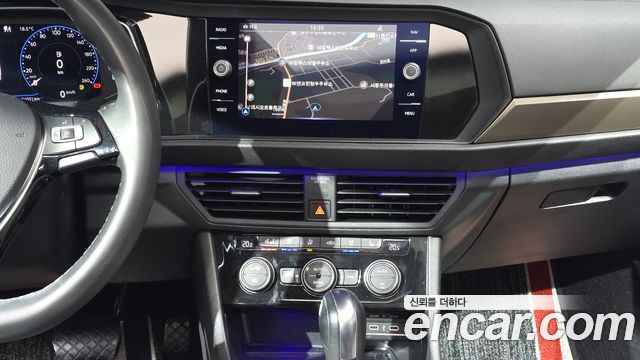 Volkswagen Jetta 2021 — photo 20